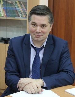 ДДТ «Юность» приглашает педагогов и учащихся на онлайн встречу с Романом Всеволодовым