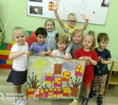 Воспитанники 9 детского сада приготовили творческие подарки для любимого города