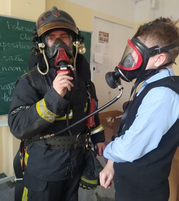 Школьники узнали об особенностях работы пожарной службы