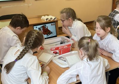 �������-��������� ��� ���������� � ��������: ���������� ��, VR � AR � �������� ������ � ������������ � ��л ��������� ��������� ������